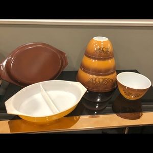 Vintage old orchard Pyrex